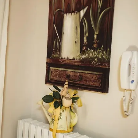Bed & Breakfast Allegretti's House Venosa, Ospitalita E Accoglienza 3*